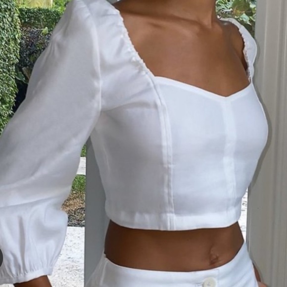 Aritzia Babaton Hadwyn Blouse - Picture 2 of 7